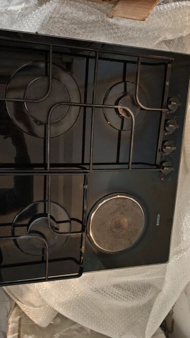 газовые плиты: Плита Bosch, Комбинированная, Встраиваемая, 4 конфорки, Б/у — 2