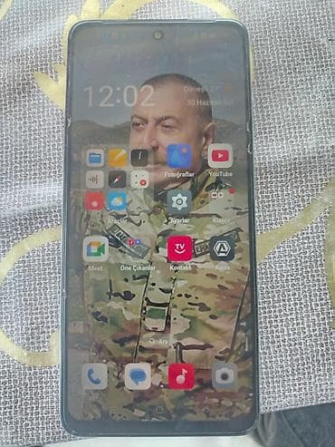 pulsuz video cat: Oppo rəng - Mavi — 2