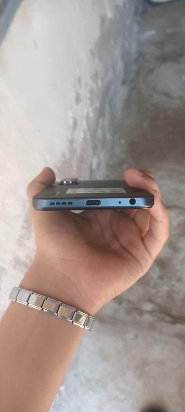 modem usb: Satılır: Android smartfon Xüsusiyyətlər və detallı təsvir: - Korpus — 2