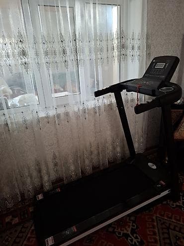 Qaçış trenajoru – evdə kardio məşqləri üçün - Elektriklə işləyən