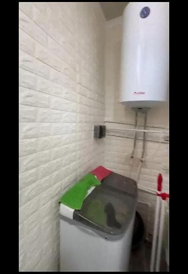 ucarda satilan evler: 2 Otagli Ev Xirdalan şeheri xezine palace icerde Tovuz marketin Yani — 8