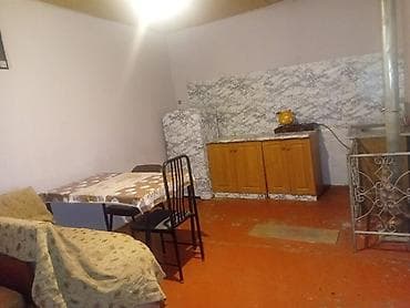 ucuz ev: Kirayə üçün 1 otaqlı yaşayış yeri həyət evi ümumi sakit həyət - — 5