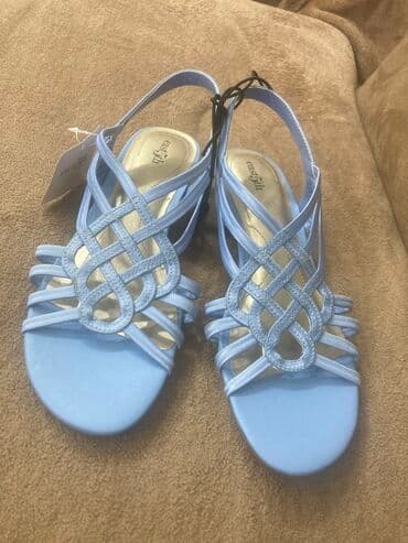 женские босоножки на широкую ногу: Размер: 38, цвет - Голубой, Новый — 1