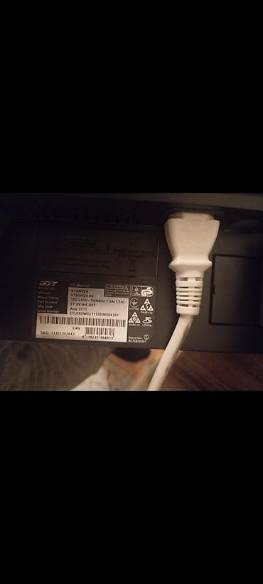 komputer setup: Acer V193HQV LCD monitor - Model: V193HQV (Version: V193HQV Bb) - — 2