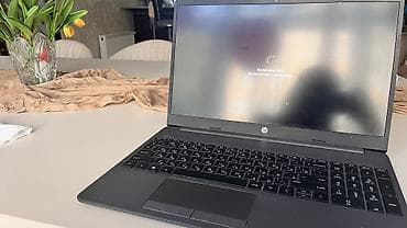 hp monoblok: HP noutbuk - Korpus: qara, teksturalı qapaq, nazik və yüngül dizayn - — 4