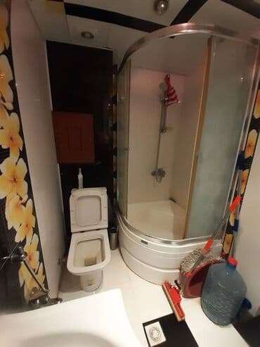 bakida tecili satilan 1 otaqli menziller: Bakı, 2 otaqlı, Köhnə tikili, m. Qara Qarayev, 70 kv. m — 7