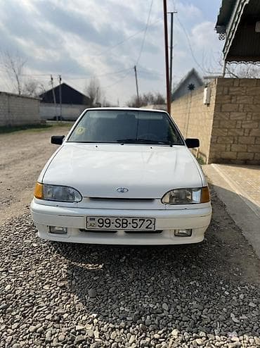 niva lada: LADA Samara (hatchback), ağ rəng. Xüsusiyyətlər: - Kuzov: 5 qapılı — 2