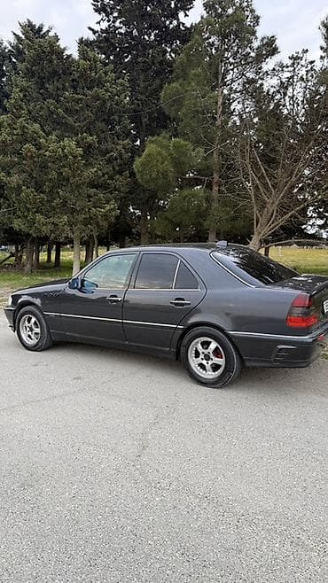 mercedes atego: Mercedes-Benz C-Class (W202) sedan - Kuzov: 4 qapılı sedan, tünd boz — 5