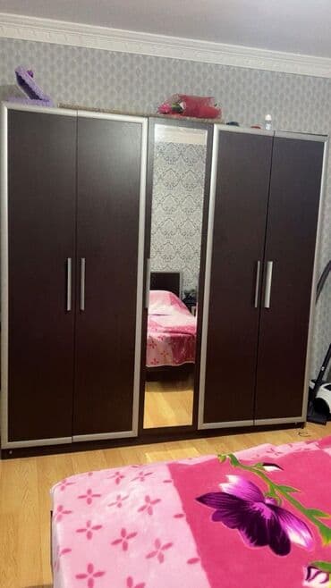 İkinəfərlik çarpayı, Komod