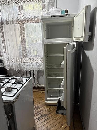 zigda heyet evi: 🏠 Kirayə verilir – İnşaatçılar metrosunun yaxınlığı 📍 Köhnə tikili — 9