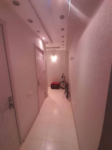 3 otaqli kiraye evler 2022: Razində Akkorda 20 mertebeli binanın 18-ci mərtəbəsində yerləşən — 13