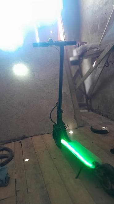 globber samokatlar: Elektrik skuter - Şəhərdaxili rahat hərəkət üçün kompakt elektrik — 2