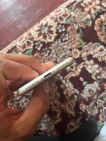 iphone se3 qiyməti: IPhone SE 2020, 128 GB, Ağ, Barmaq izi — 4