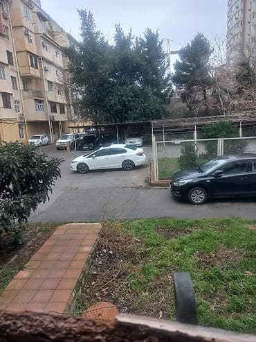 Bakı, 3 otaqlı, Köhnə tikili, m. Gənclik, 85 kv. m