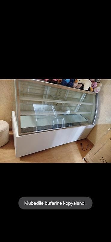 Şirniyyat vitrin soyuducu tezedinişlenmiyib 800 azn.Ünvan Yeni