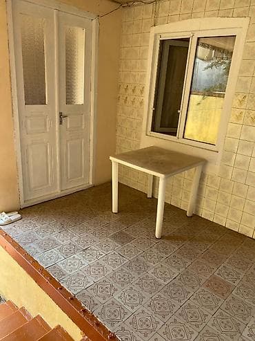 Həyət evləri və villaların satışı: 4 otaqlı, 200 kv. m, Kredit yoxdur, Orta təmir — 2