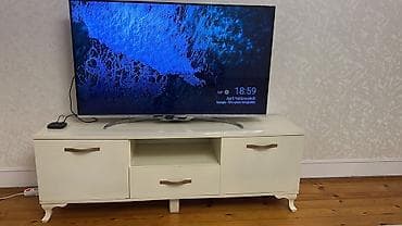 rəf satışı: Düz TV altlığı, Polkalı — 1