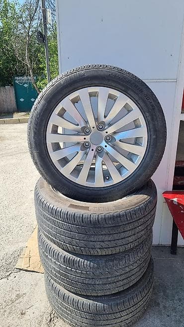BMW-yə aid disk təkər birlikdə satılır. 245/50/ZR18 ölçüdə. Disklər