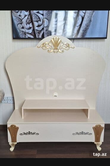 Çarpayılar: Yeni, Düz TV altlığı, Polkalı, Laminat, Azərbaycan — 1