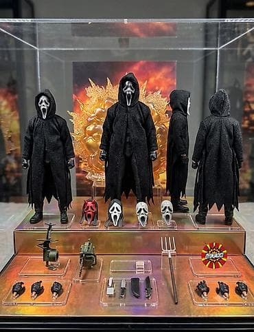 kromi oyuncaq: Məhsul: “Ghostface” temalı toplanan aksiya fiquru seti Təsvir: - — 1