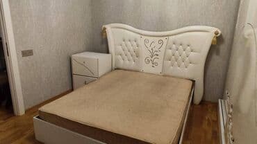 məhəmmədi kirayə: Qaraev metrosuna yaxin 17 mertebeli binanın 12-ci mərtəbəsində — 2