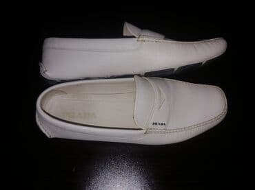 ayaqqabı кожание: Prada
1 dəfə geyinilib
Ölçü - 44 / 45
Material dəri
Rəngi açıq bej — 2