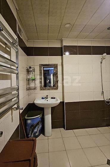 Гаражи: Kirayə oğlan axtarilit Xırdalan- 1 nəfər lazimdi 2 otaqlı mənzil – tam — 2