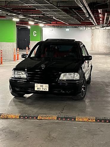 mersedes qapı: Mercedes-Benz C-Class (W202) sedan - Kuzov: qara rəng, 4 qapı, sedan — 2