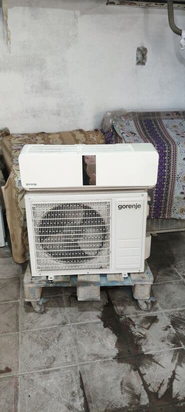 kondisionerlər ev ucun: Kondisioner Gorenje, İşlənmiş, 30-35 kv. m, Split sistem, Ödənişli quraşdırma — 2