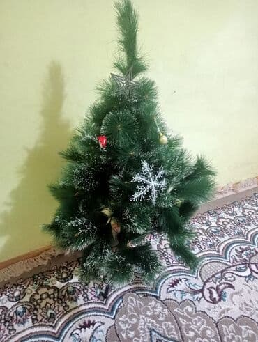 Süni Yeni il şam ağacı - Təxmini hündürlük: 1,2–1,3 m - Quruluş