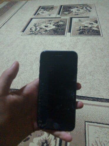 kondisioner hisseleri: IPhone 8, 64 GB, Qara, Qırıq — 1