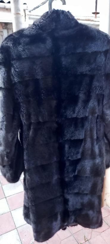 Kurtkalar: Qadın şineli – KAROLINA brendi - Material: tünd qara rəngli (parlaq) — 2