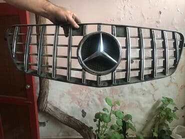 w210 radiator barmaqlığı: Mercedes-Benz E-class, 2012 il, Almaniya — 3
