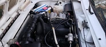 vaz 21 07: LADA 2107 – ağ rəngli sedan Xüsusiyyətlər: - Korpus: 4 qapılı sedan — 7