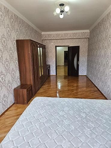 8 noyabr mt Azər Əliyev küç 16/2 mərtəbəsi sahəsi 145 kv 3 otaqlı — 9