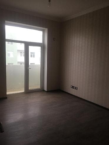 28 mayda kirayə ev: Hövsan. Mida 2 də . 3 otaqlı ev kiraye verirəm. qazı suyu işığı — 2