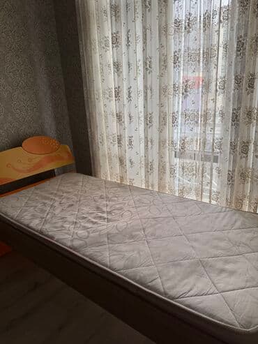 İşlənmiş, Təknəfərlik çarpayı, Bazasız, Matras ilə, Siyirməsiz