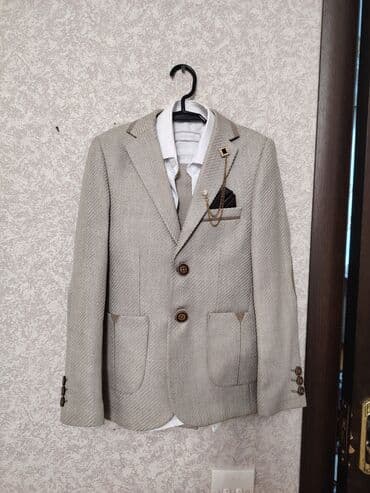 Kişi dəst kostyum – 4 hissəli - Rəng: açıq bej/boz tonlarda lalafo.az -da Kişi dəst kostyum – 4 hissəli - Rəng: açıq bej/boz tonlarda