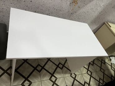 стенка для спальни: Ağ rəngli mebel dəsti Tərkib: - İş masası: düzbucaqlı forma, sadə — 4