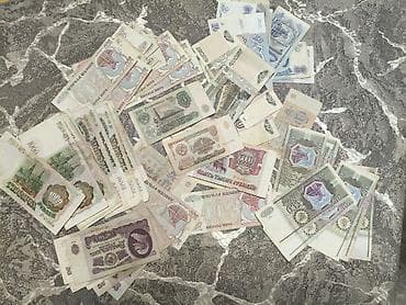 Kolleksiya üçün sovet və keçid dövrünə aid köhnə kağız pullar dəsti