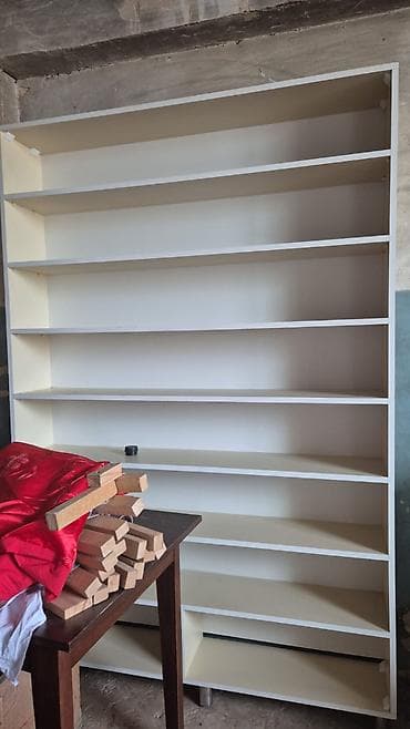 3 ədəddir mebel vitirin az işlənmiş — 2