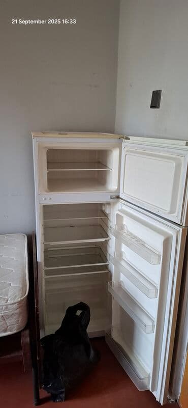 kiraye ev telebe: Kiraye ucun 1otaqli studiya tipli menzil. 1 otaqli Ev butun lazimli — 12