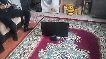 komputer dest: LG LCD monitor - Təxmini diaqonal: 20–22 düym (16:9 geniş ekran) - — 4