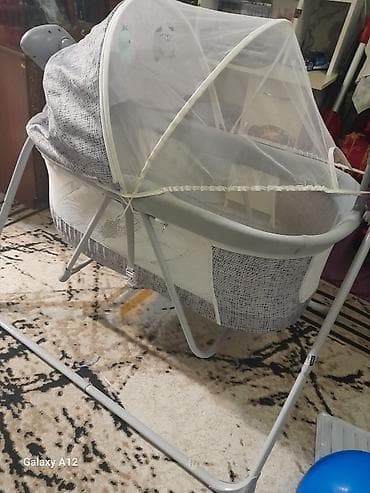 toxuma ip: Oğlan və qız üçün, Dördbucaq, Beşik, Matras ilə, Yellənmə mexanizm ilə — 1