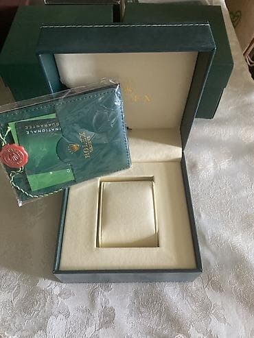 vitrin parfum: Rolex və Audemars Piguet saat qutuları və aksesuarları - Rolex xarici — 4