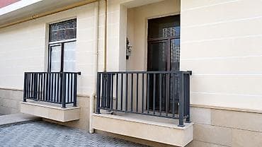 kiraye evler 2018: West Town-da 1-ci mərtəbə, kommersiya potensiallı 110.9 m² sahə — 1