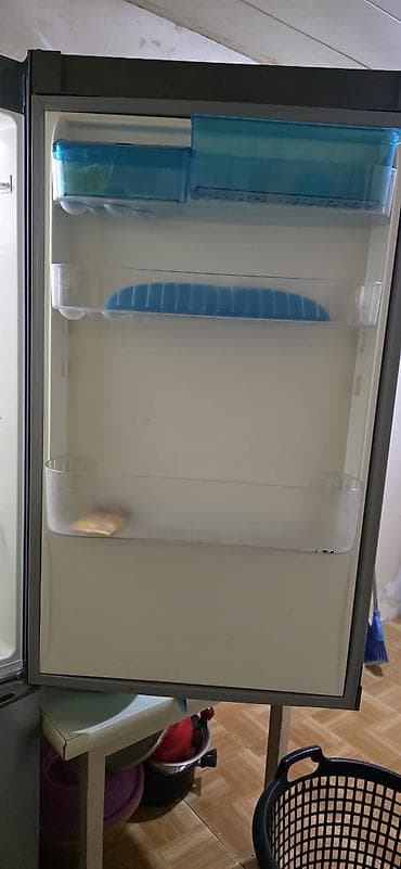 Mətbəx texnikası: 2 qapılı Zanussi Soyuducu Satılır, rəng - Gümüşü — 1