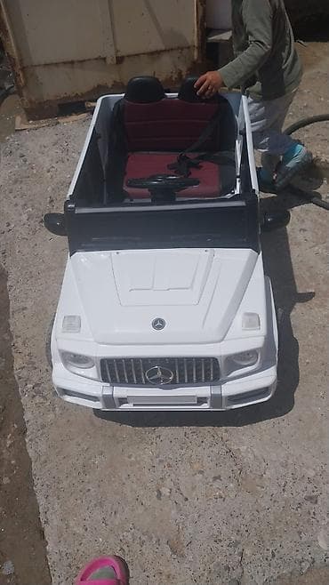 elekt: Uşaq üçün elektrikli mini avtomobil – ağ rəng, SUV üslubunda - 2 — 2