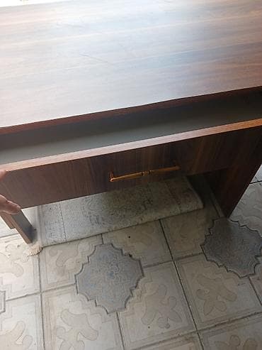 kunc divan: Masa – iş/ofis üçün - Material: ağac teksturalı MDF/LDSP (qoz — 3