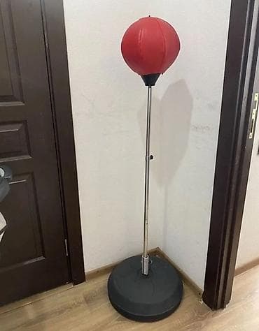 Boks kisələri: Tənzimlənən hündürlüklü boks armudu. Qabına su və ya qum doldurmaq — 1